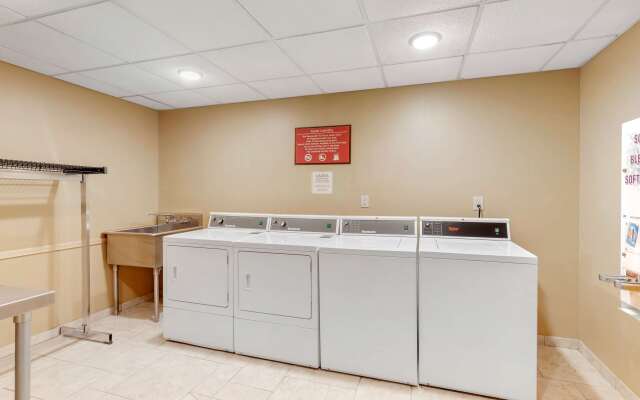 Best Western Plus Swiss Chalet Hotel & Suites