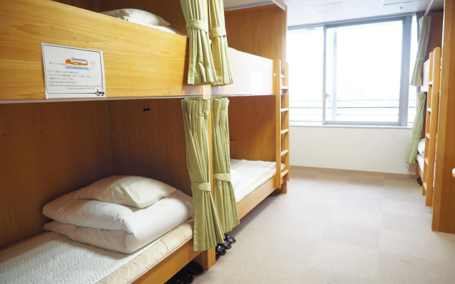 Shin-Osaka Youth Hostel