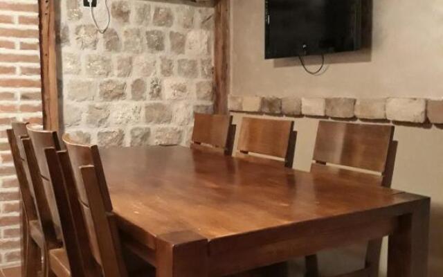 Apartments Lanmari