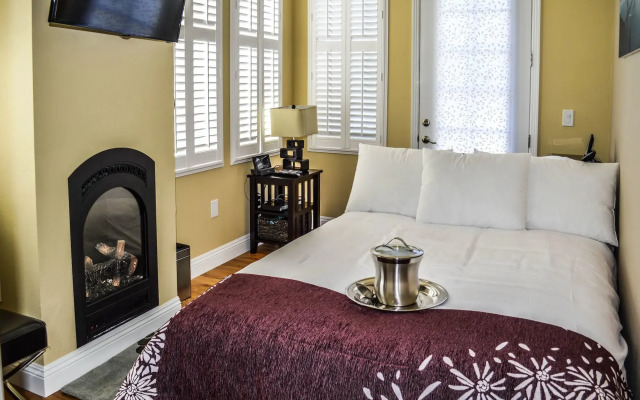 Rio Vista Suites