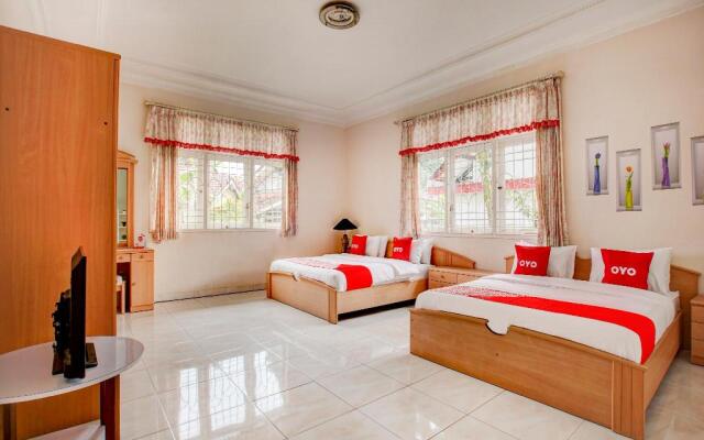 OYO 90080 Villa Lotus E06