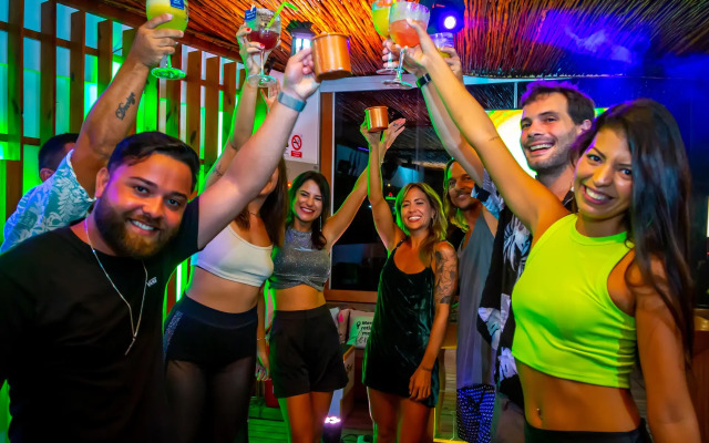 Sambass lounge beach cafe & Pousada