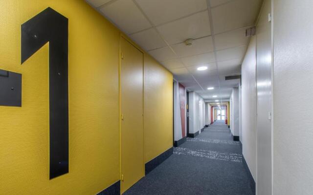 B&B Hotel ORANGE - Echangeur A7 A9