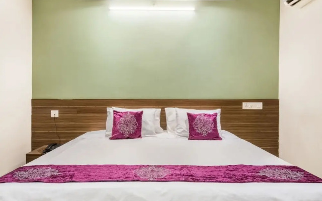 Iroomz Hotel Fusion Inn