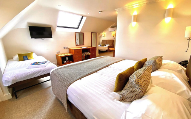 Stirrups Hotel