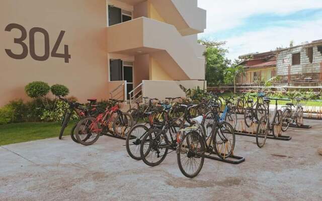 Condo in Lapu-lapu wd 3 Pools/free Wifi&netflix