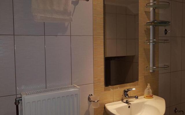 Comfy house with private garden & view, near Kyparissia Castle