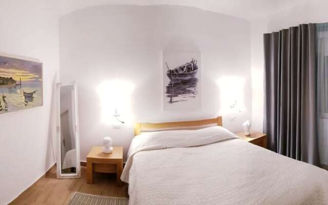 Vasiliki Beachfront Luxury Apartment