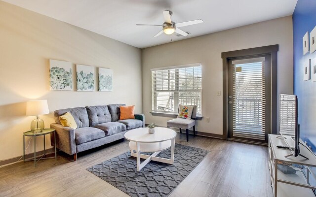 FRONTDESK Cedar Flats Apts Uptown Charlotte