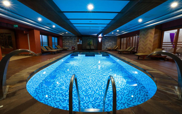 Crystal De Luxe Resort & Spa – All Inclusive
