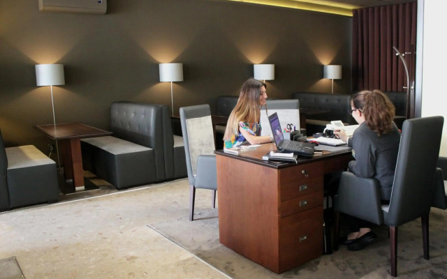 Hotel M
