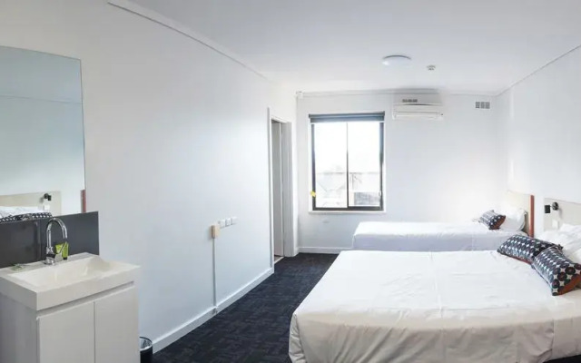Rose & Crown Hotel Adelaide