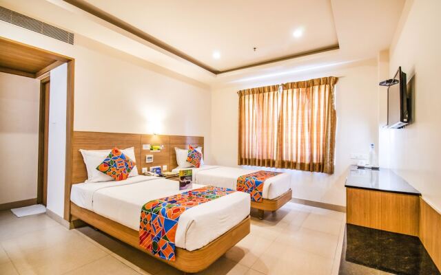 FabHotel Prime Royal Castle