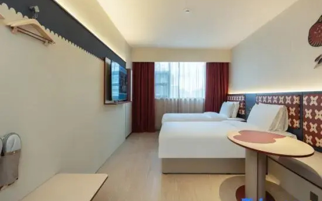 Ni Hao Hotel (Jingdezhen People's Square, Tao Yang Alley)