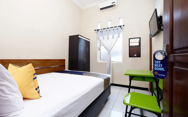 Super OYO 2209 Solo Point Guest House Syariah