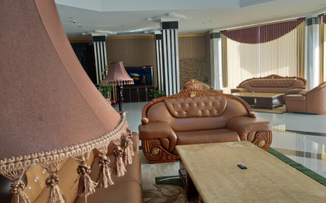 Zarafshan Grand Hotel