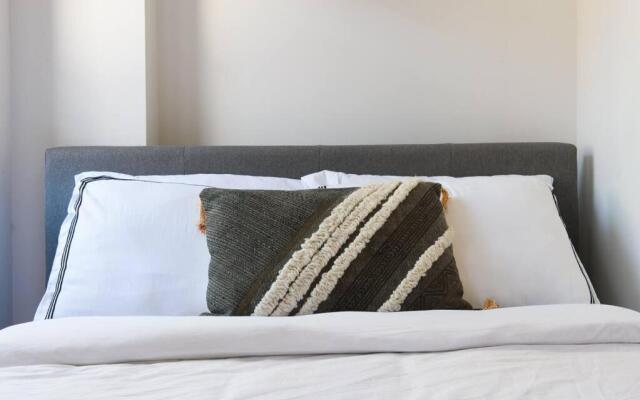 24-16 Studio Gramercy W D Gramercy