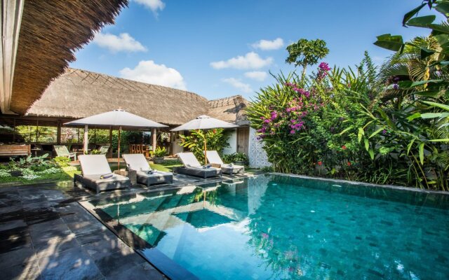 Villa Damai Manis
