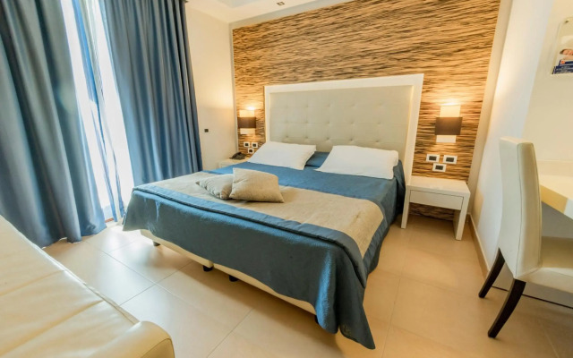 Prince Franklyn Hotel