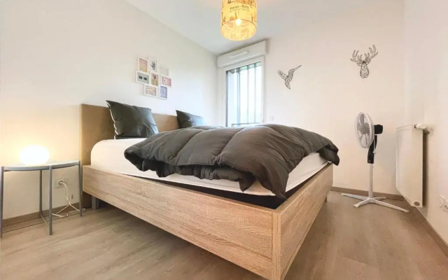 #Bx Meditation in Eybens Terrace Wifi