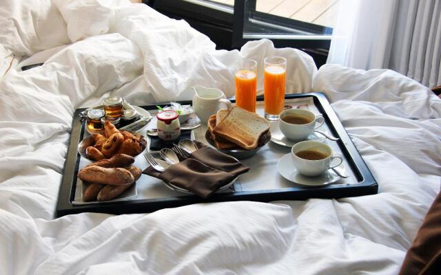 Five Seas by Inwood Hotels