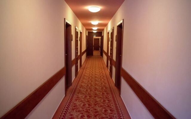 Hotel Polovnik