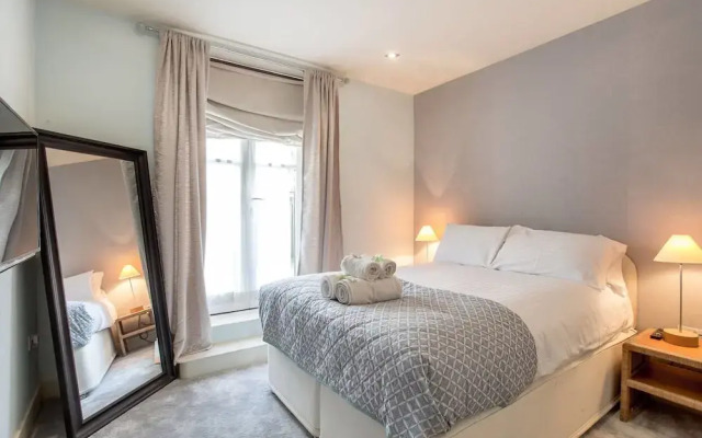 Stylish 2bed Apt With Free Parking/elevator