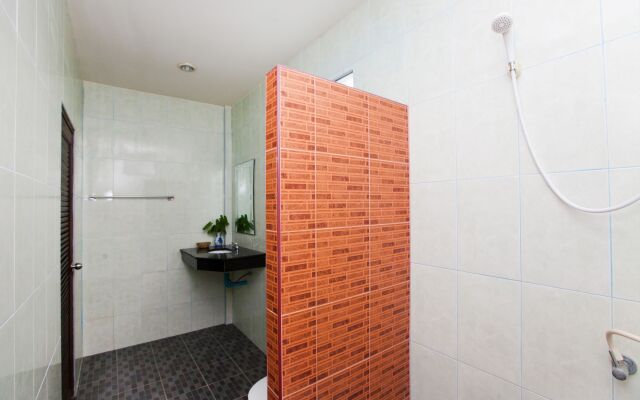 Lanta Riviera Resort  (SHA Extra Plus)