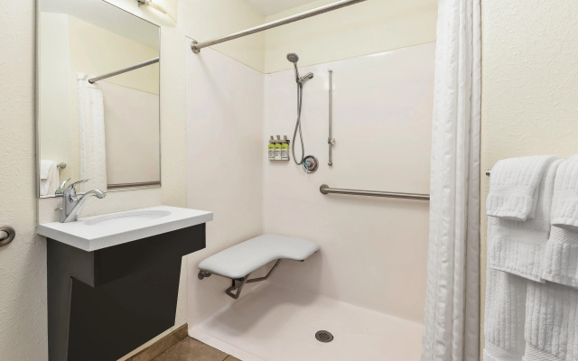 Candlewood Suites Rocky Mount by IHG