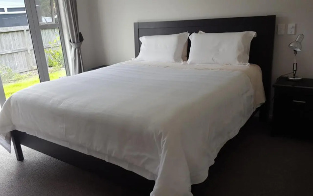Cosy Mangawhai House