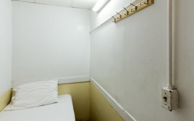 Bowery Grand Hotel - Hostel