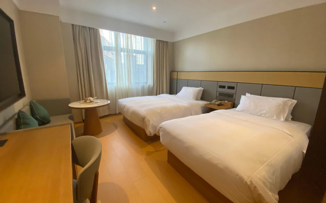 JI Hotel (Shanghai Jiangqiao National Exhibition Center Jiayi Road Subway Station)