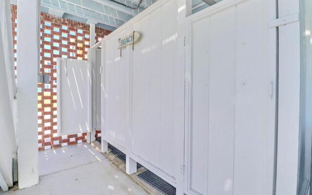 1399 Carolina House 3 Min Walk to Beach