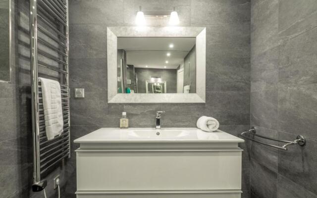 Charmant appartement spacieux pour 6P vue mer vieil Antibes