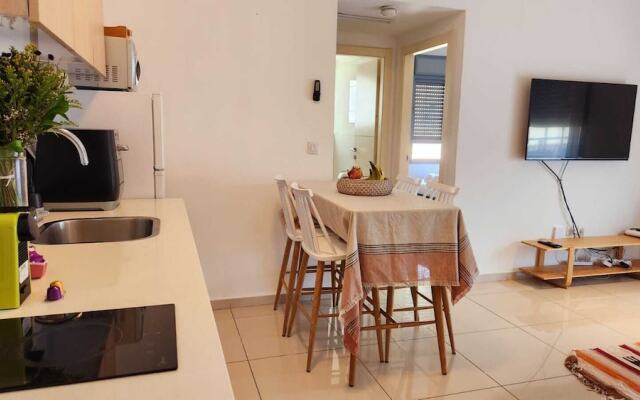 Melony Apartment