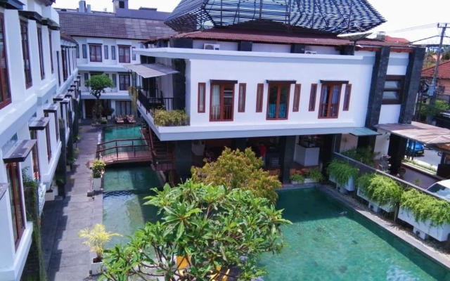 Casa Padma Suites Legian