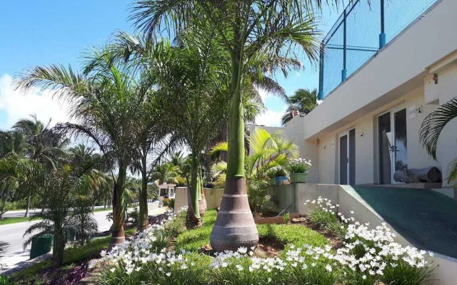 Brisas 10 Beachside Suites