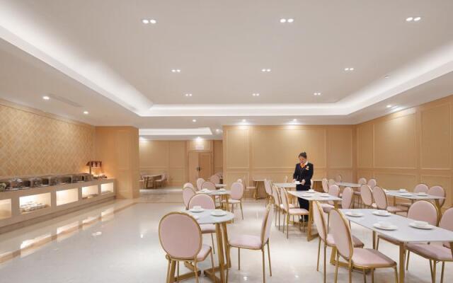 Vienna Hotel Shanghai Hongqiao Hub National Exhibition Center Huqingping Road
