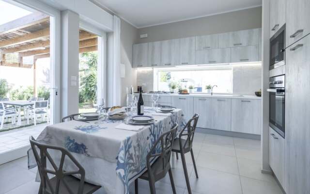 Charming Villa Close to the Beach - Beahost