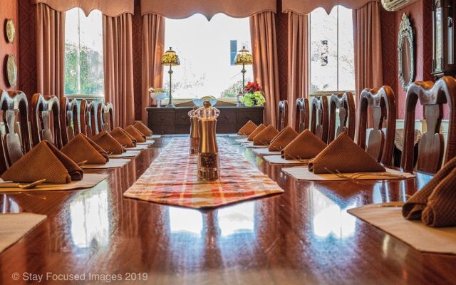 Ivy Lodge Bed & Breakfast