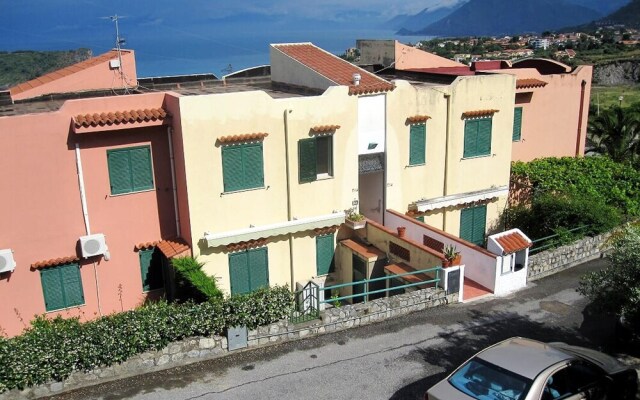 Apartment with One Bedroom in Atrigna, with Wonderful Sea View And Furnished Terrace - 2 Km From the Beach