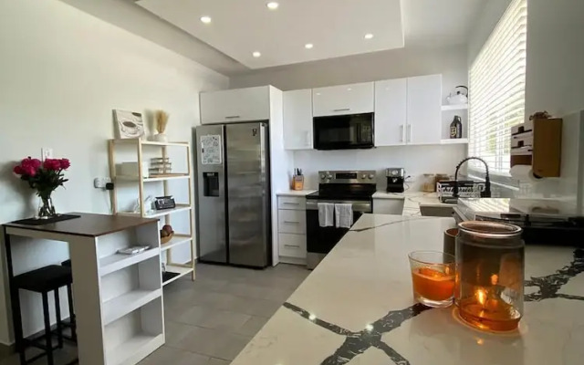 Sea Breeze Tunnel Hideaway 3