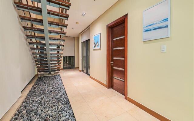 EmblemSea Luxury Villas few steps to the Danang beach