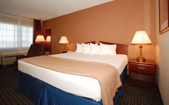 Magnuson Hotel Red Baron