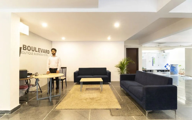 Capital O 46693 7 Boulevard