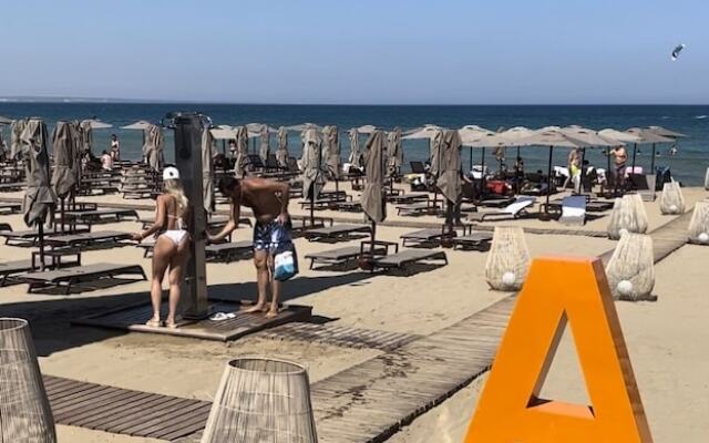 9 Grand Sapphire 2 Bed 2 Bath Pool Beach