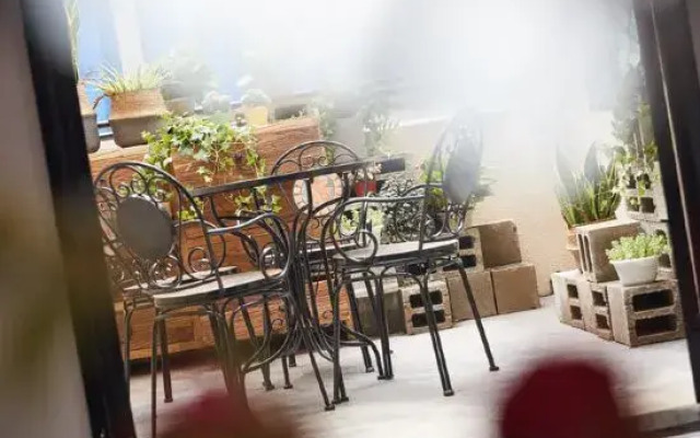 Yinian Hostel