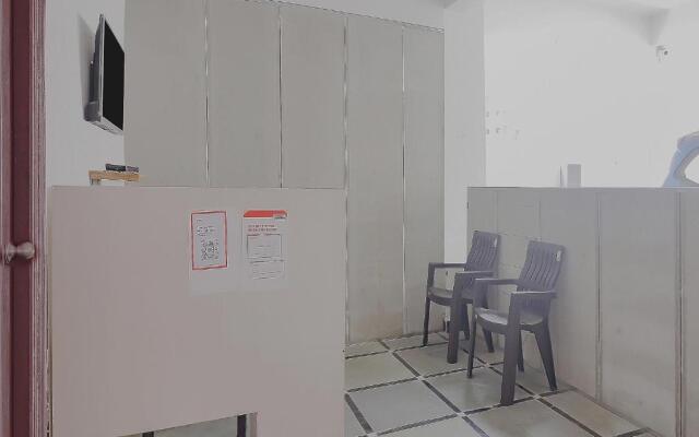 Collection O 80718 Greenland Hotel Kondapur