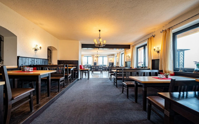 Berggasthof Hotel Adersberg