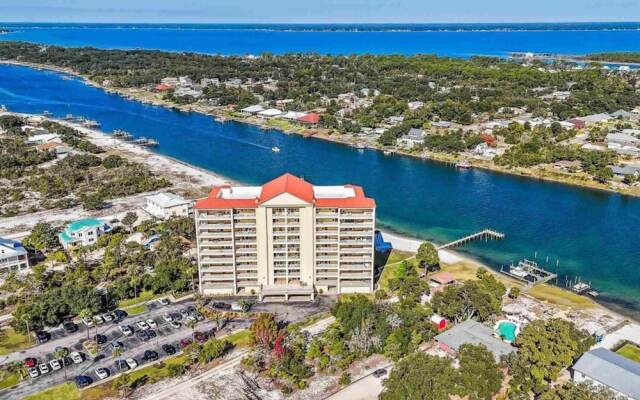 Sailmakers Place 302